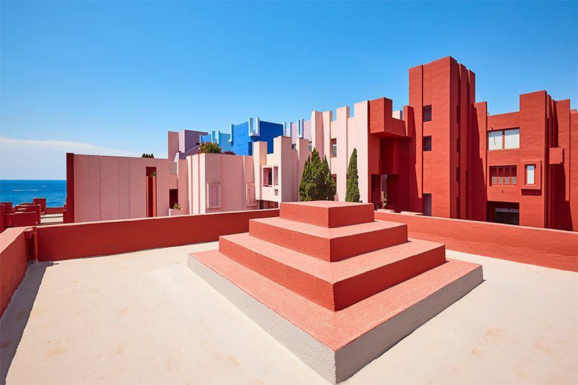 Gebäude la Muralla Roja Calpe