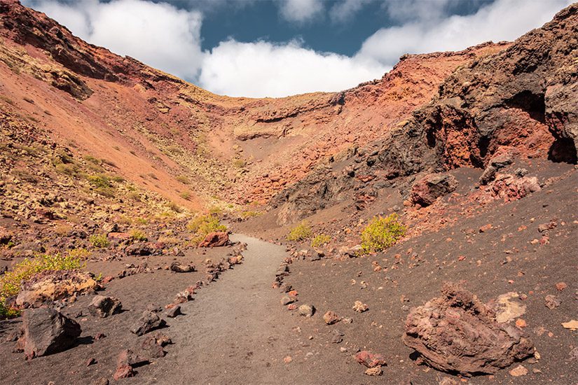 Krater des Vulkans El Cuervo auf Lanzarote